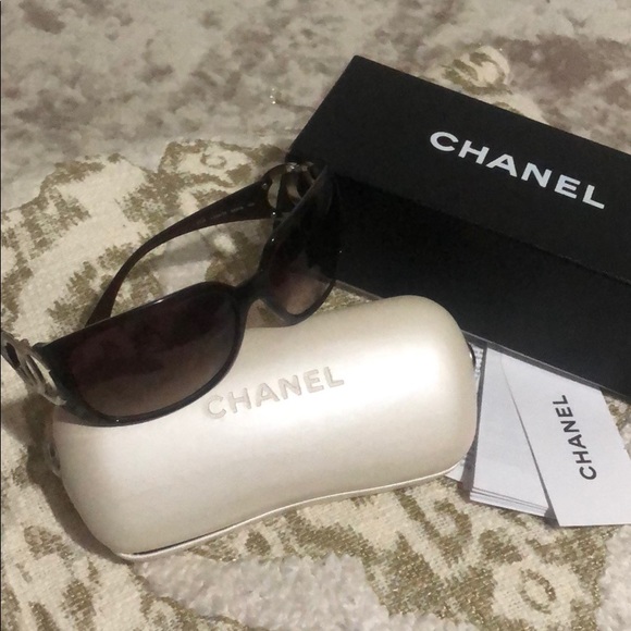 Chanel Authentic sunglasses - Picture 15 of 15